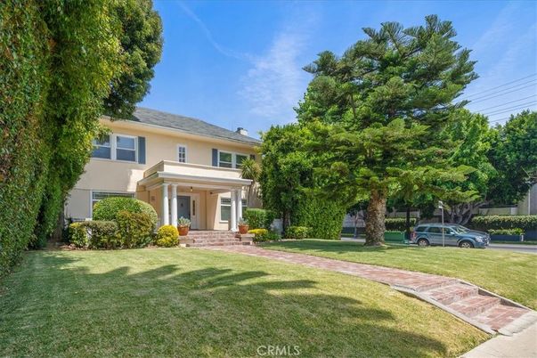 Backyard, Exterior, Facade, Georgian
