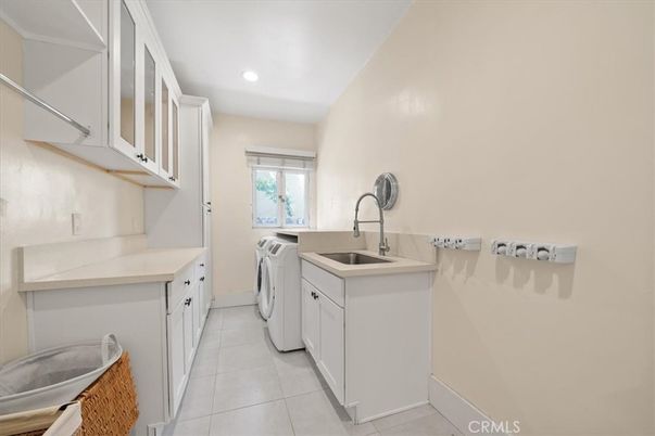Interior, Recessed Lighting, Washer