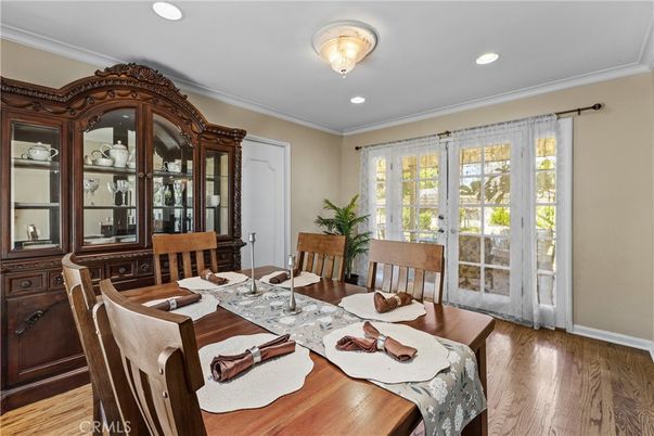 Dining room, Interior, Recessed Lighting, Wood Texture Flooring