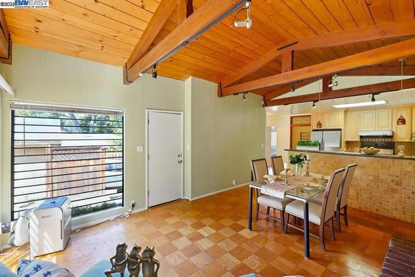 Dining room, Interior, Kitchen, Pendant Lights, Wooden Beams, Wooden Ceilings, Wood Texture Flooring