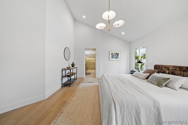 Bedroom, Interior, Pendant Lights, Recessed Lighting, Wood Texture Flooring