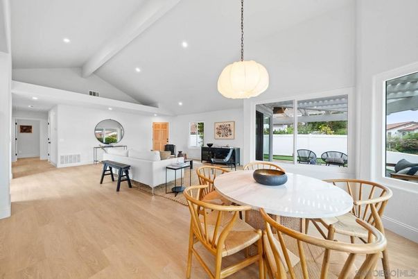 Dining room, Interior, Living room, Pendant Lights, Recessed Lighting, Wood Texture Flooring