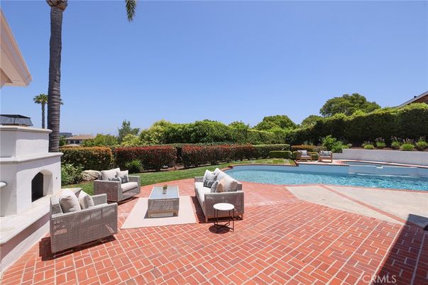Exterior, Fireplace, Pool
