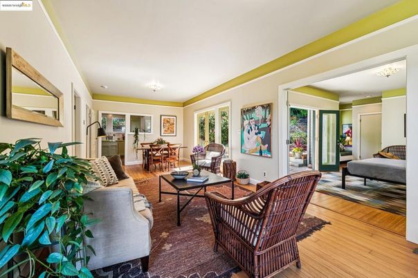 Chandelier, Dining room, Interior, Living room, Recessed Lighting, Wood Texture Flooring