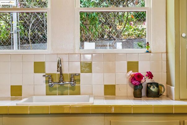 Bathroom, Interior, Tile Countertops