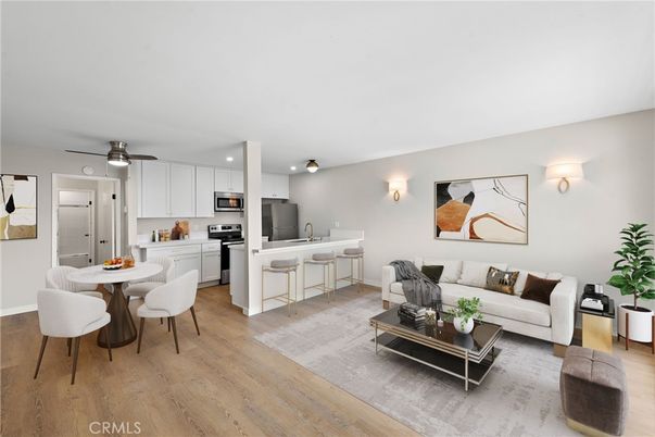 Dining room, Interior, Kitchen, Living room, Stainless Steel Appliances, Wood Texture Flooring