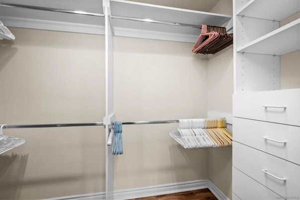 Interior, Walk-in Closets, Wood Texture Flooring
