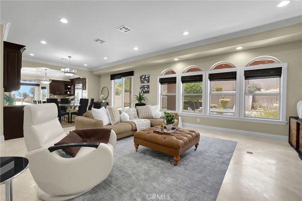 Chandelier, Dining room, Interior, Living room, Pendant Lights, Recessed Lighting