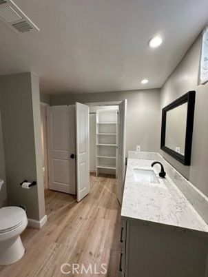 Bathroom, Interior, Recessed Lighting, Wood Texture Flooring