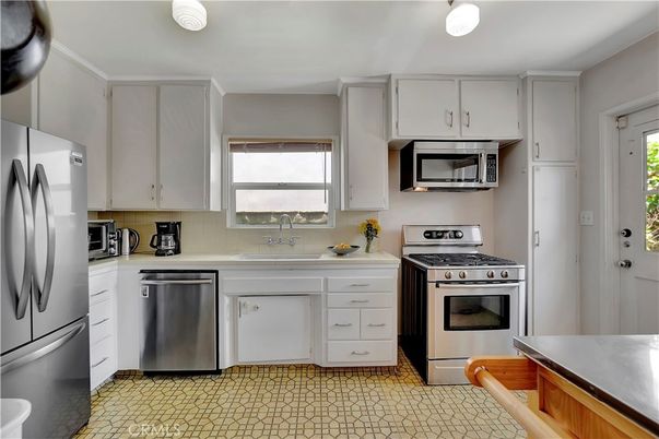 Interior, Kitchen, Stainless Steel Appliances