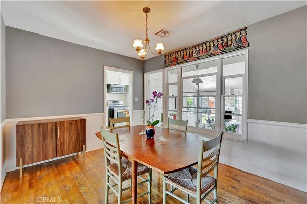 Chandelier, Dining room, Interior, Kitchen, Wood Texture Flooring