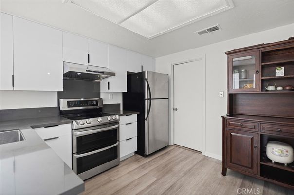 Interior, Kitchen, Stainless Steel Appliances, Wood Texture Flooring