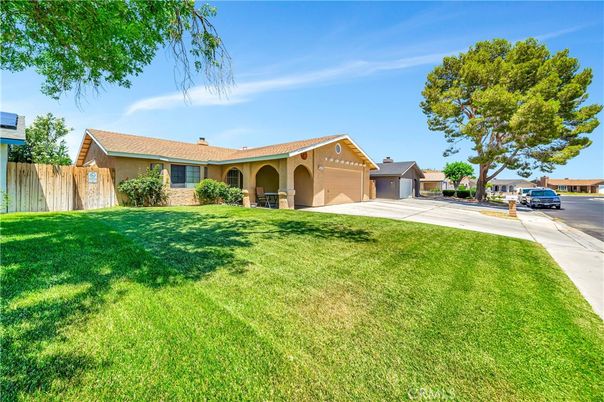 Backyard, Detached Garage, Exterior