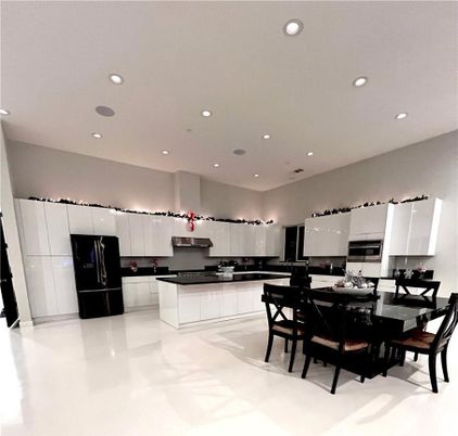 Dining room, Interior, Kitchen, Pendant Lights, Recessed Lighting