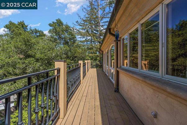 Exterior, Wood Texture Flooring