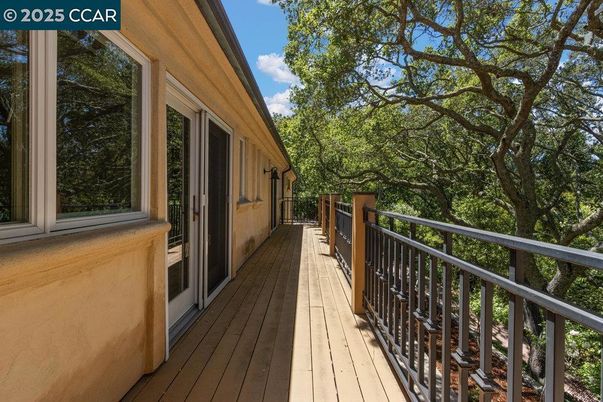 Exterior, Wood Texture Flooring