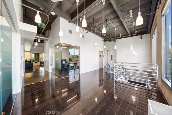 Interior, Pendant Lights, Wood Texture Flooring