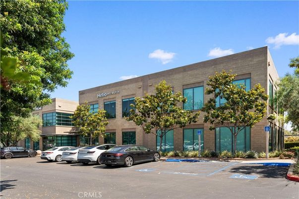 Exterior, Facade, Condo Building