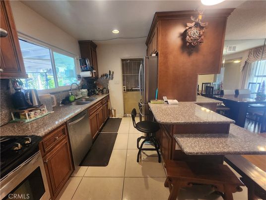 Dining room, Interior, Kitchen, Recessed Lighting