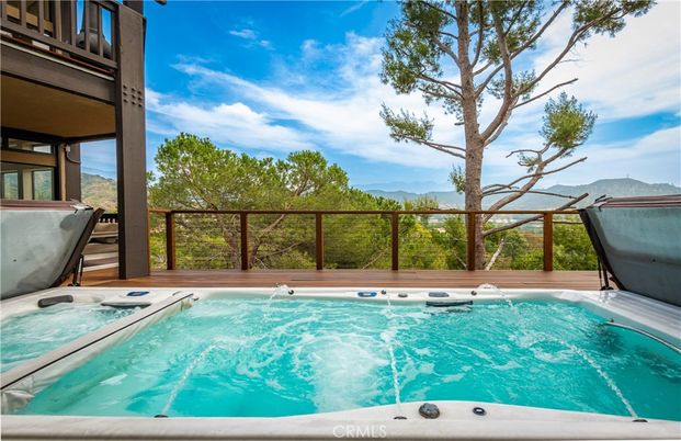 Exterior, Pool, Other