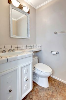 Bathroom, Interior, Tile Countertops