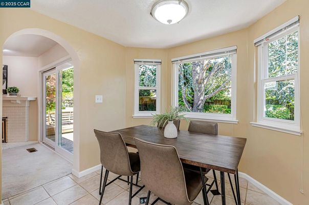 Dining room, Interior