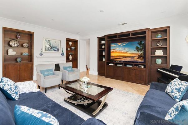 Interior, Living room, Piano