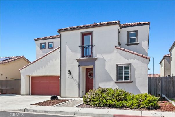 Attached, Exterior, Facade, Spanish Mediterranean