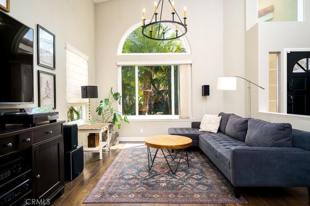 Chandelier, Interior, Living room, Pendant Lights, Wood Texture Flooring