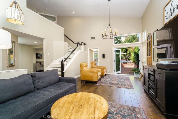 Chandelier, Interior, Living room, Pendant Lights, Recessed Lighting, Wood Texture Flooring