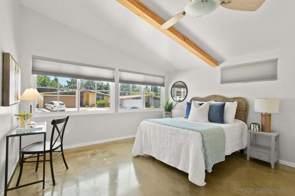 Bedroom, Home Office, Interior, Wooden Beams