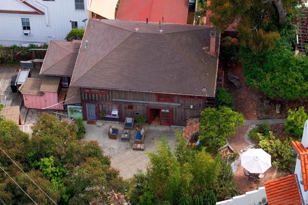 Exterior, Drone