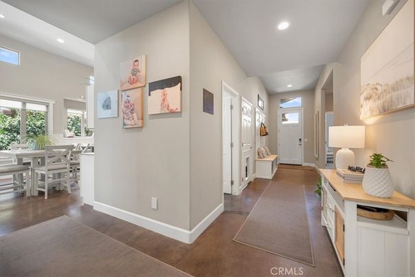 Dining room, Interior, Recessed Lighting