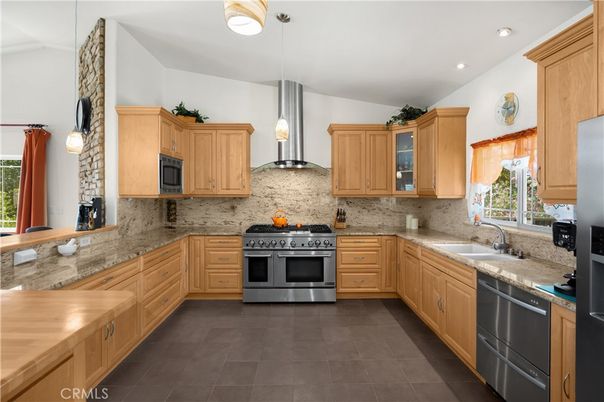 Interior, Kitchen, Pendant Lights, Recessed Lighting, Stainless Steel Appliances