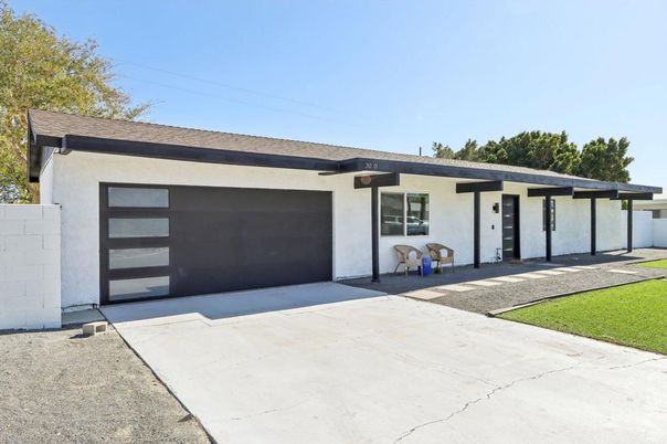 Attached, Exterior, Facade, Modern