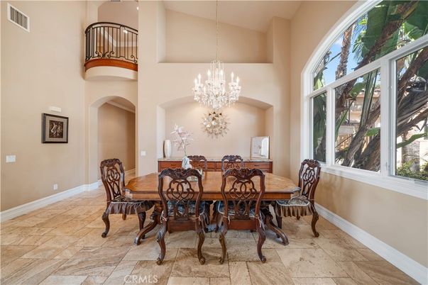 Chandelier, Dining room, Interior