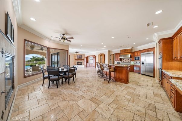 Dining room, Interior, Kitchen, Recessed Lighting, Stainless Steel Appliances
