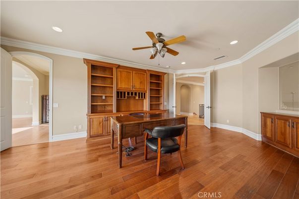 Home Office, Interior, Recessed Lighting, Wood Texture Flooring