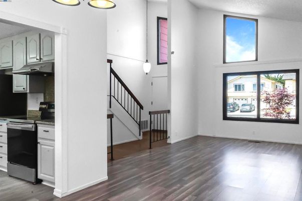 Interior, Kitchen, Pendant Lights, Wood Texture Flooring