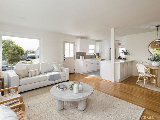 Interior, Kitchen, Living room, Pendant Lights, Recessed Lighting, Wood Texture Flooring