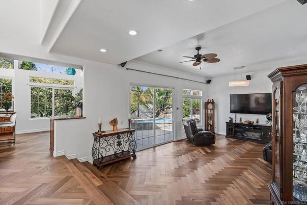 Interior, Pendant Lights, Recessed Lighting, Wood Texture Flooring