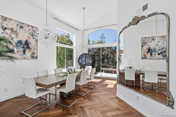 Chandelier, Dining room, Interior, Pendant Lights, Wood Texture Flooring