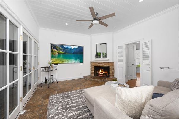 Fireplace, Interior, Living room, Recessed Lighting