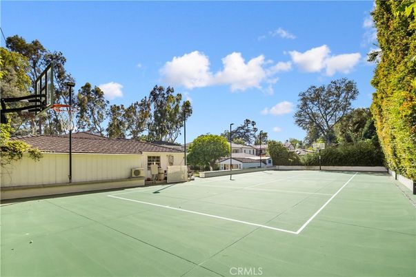 Exterior, Tennis Courts