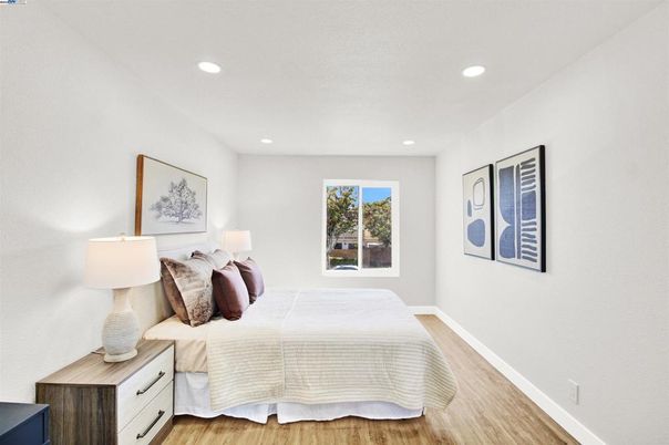 Bedroom, Interior, Recessed Lighting, Wood Texture Flooring
