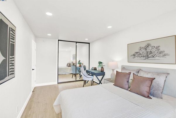 Bedroom, Home Office, Interior, Recessed Lighting, Wood Texture Flooring