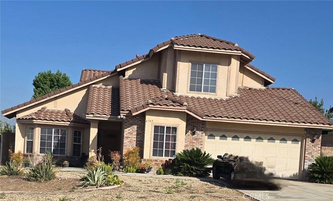 Attached, Exterior, Facade, Brick Facade, Mediterranean
