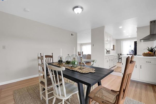 Dining room, Interior, Kitchen, Recessed Lighting, Wood Texture Flooring