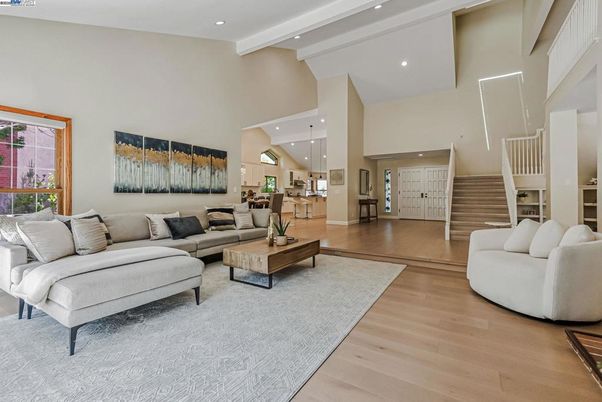 Interior, Living room, Pendant Lights, Recessed Lighting, Wood Texture Flooring