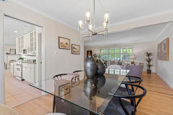 Chandelier, Dining room, Interior, Kitchen, Pendant Lights, Wood Texture Flooring